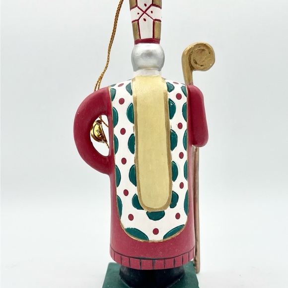 Metropolitan Museum of Art MMA-UPM Wooden Bishop With Staff Figurine 5.5” EUC - Picture 2 of 3